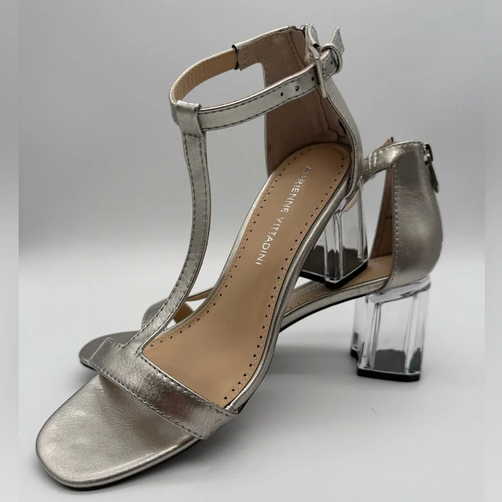 Adrienne‎ Vittadini Aston Silver Clear Block Heel T-Strap Sexy Sandal 8M NEW